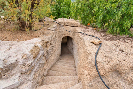 Höhle