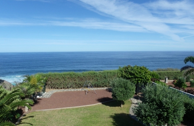 Amazing view of the garden and the sea