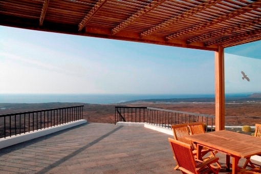 The large terrace with breath-taking views of the sea