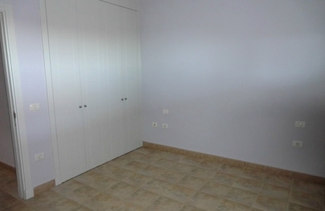 Built-in wardrobe in the bedroom