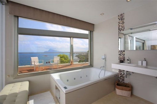 Bathroom with sea views